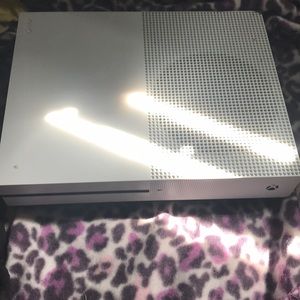 Xbox one everything come with it